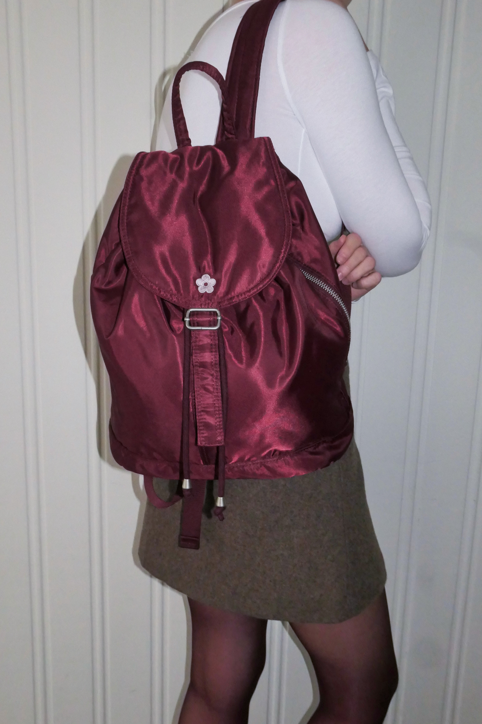 DAISY DRESSY BACKPACK - AMARANTH RED
